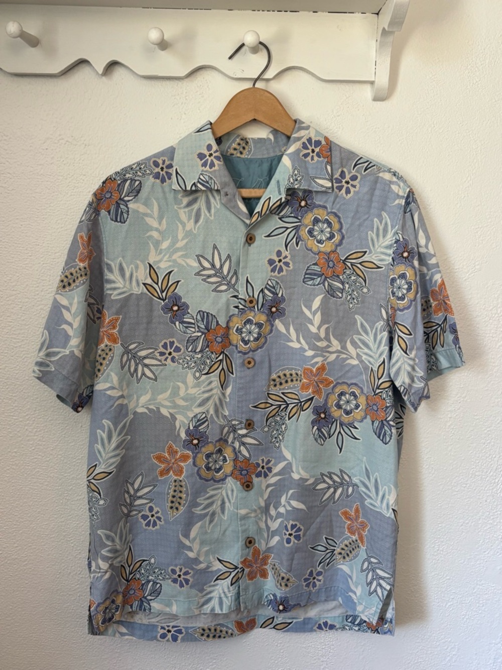 Tommy Bahama Men’s Silk Tropical Button-Up Shirt | Relaxed Island Style